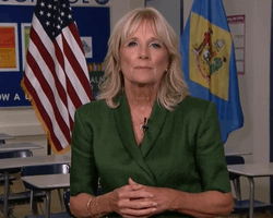 "Ветры перемен": жена Байдена не собирается работать только первой леди США