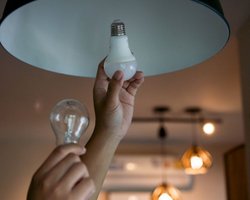 Новые тарифы на электроэнергию: как экономить свет, чтобы не ощутить рост цены