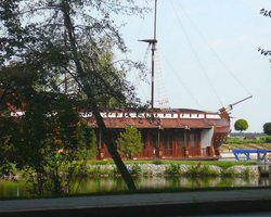 Журналист тайно проникла на территорию резиденции Межигорье, - СМИ