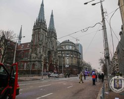 Баллистический обстрел Киева: как выглядит костел Святого Николая после атаки РФ (фото)