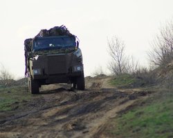 Залужный показал австралийские БТРы Bushmaster на Бахмутском направлении (фото)