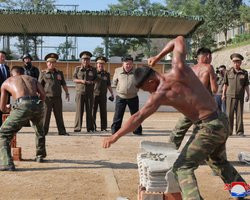 На 5 из 10: как на Западе оценивают таинственный спецназ КНДР (фото, видео)