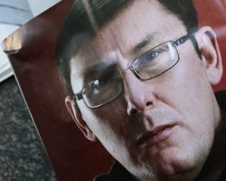 Посол ЕС хочет завтра встретиться с Луценко  