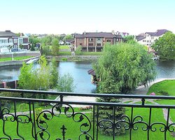 Черновецкий живет в доме сына в Конча-Заспе, - СМИ