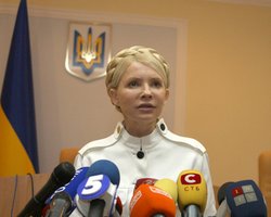 Тимошенко: Янукович и его окружение обогатятся на пенсионной реформе