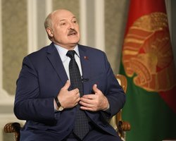 "Дикий терроризм": Лукашенко прокомментировал "атаку" на резиденцию Путина и пригрозил ответом
