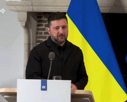 Перекладач Зеленського потрапив у конфуз під час пресконференції (відео)