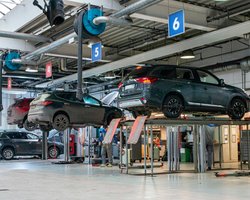 Санкции оставили россиян без запчастей к автомобилям