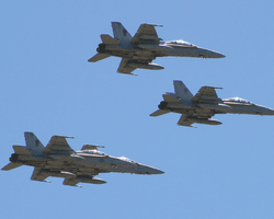 Американские военные самолеты сопровождали рейс Зеленского в США, — СМИ