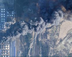 "Логіка "операції Балтика": чому дрони атакували саме Усть-Лугу та Череповець, — експерт