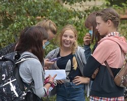 Из сел Херсонщины эвакуируют около двух тысяч детей,  –  СМИ