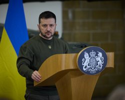 Подготовка пилотов и дальнобойное оружие: Зеленский  рассказал о пакете помощи от Великобритании
