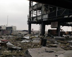 Украинские военные отошли на 1,5 км от донецкого аэропорта, - Муженко