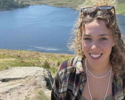 Родичі сумують за ірландським "ангелом", яка загинула від рук терористів ХАМАС (фото)