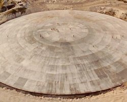 Найбільша у світі радіоактивна гробниця протікає: на "кришці" виявили тріщини (фото)