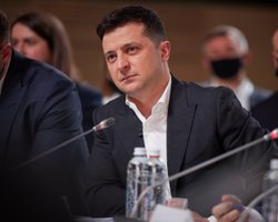 Зеленский запустил конкурс на новых судей КСУ