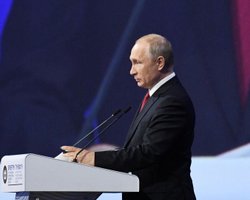 Дает Москве шанс увеличить доходы: ослабление санкций против РФ будет "ограниченным", — Bloomberg