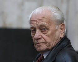 Савченко на поруки хочет взять Герой Украины