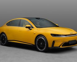 Самый большой и необычный Smart бросит вызов Camry: первые подробности и фото