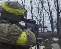 "Вероятность полного окружения": экс-командир "Азова" рассказал о действиях ВСУ в Бахмуте