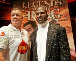 Датский боксер пообещал откусить Холифилду нос