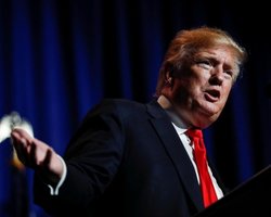 Трамп пригласил Зеленского в Вашингтон