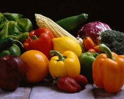 В Киеве овощи и фрукты дороже на 20%, чем по Украине, - эксперт 