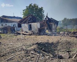 Над Києвом збили близько 20 дронів ЗС РФ: влада розповіла про стан дамби та руйнування