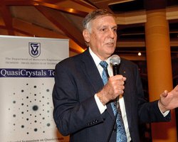 Лауреатом Нобелевской премии по химии стал израильский ученый