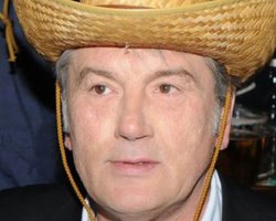 Эксперт: Ющенко еще рано называть политическим трупом