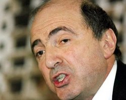 Березовский не исключает третьего тура президентских выборов