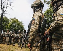 Осталось 16 км: оккупанты понимают, что проигрывают битву за Токмак, — военный эксперт