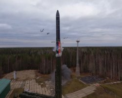 Скільки всього міжконтинентальних ракет у наземних і морських варіантах у РФ (інфографіка)