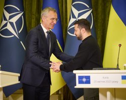 Зеленский ожидает приглашение Украины в НАТО уже летом, но в Германии ждут лучших времен