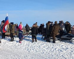 Половина чоловіків пішли в ЗС РФ: на Камчатці злиденному селу обіцяють титул "військової доблесті"