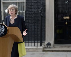 С вещами на выход. Высылка из Британии 23 российских дипломатов стала самой масштабной за 30 лет