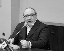 Во время похорон Кернеса запустили фейерверки (видео)