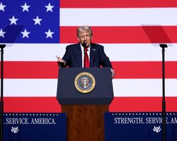 "Виглядаєш погано, паперовий тигр": Трамп присоромив Путіна за довгу війну в Україні