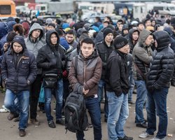В России — новые проблемы: почему из страны планируют уехать трудовые мигранты