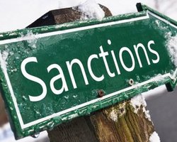 У ЄС погодили "потужний" пакет санкцій проти РФ, вони зачеплять СПГ, – Politico