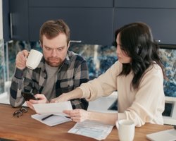 Податки на працю потрібно кардинально знизити, — аналітик Олексій Кущ