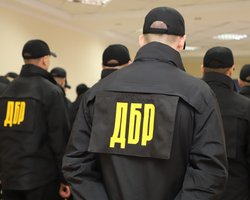 Скандал с закупками в Минобороны: чиновникам предъвили обвинения (фото)