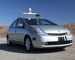 Google испытал беспилотные автомобили 
