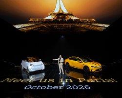 Мініатюрний електрокар і аналог Camry: Smart показав найменшу та найбільшу моделі (фото)