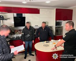 Відпочинок у Греції замість відрядження: депутат із Дніпра обманом відпочив за кордоном (фото)