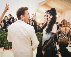 Відібрав дітей і став іншим: колишня дівчина поскаржилася на Ілона Маска