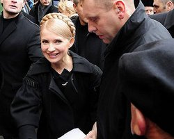 Судью Тимошенко охраняют два телохранителя