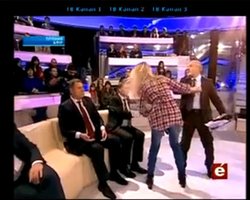 Активистка FEMEN на программе у Шустера подралась с Колесниченко