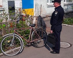 На Киевщине мужчина забрал с собой бюллетень и скрылся на велосипеде
