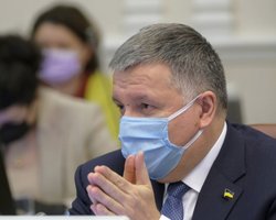 На три недели. Аваков призвал как можно скорее вводить жесткий локдаун